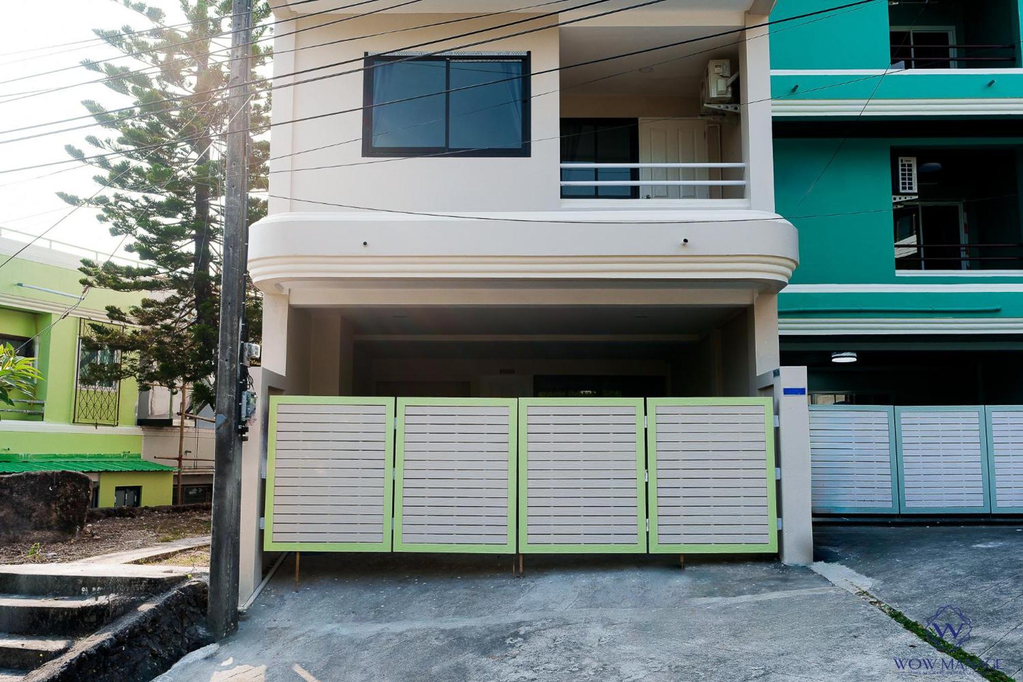 Enjoy Sunset Rainbow Alley - Wow Townhouse At Patong Hill Bagian luar foto