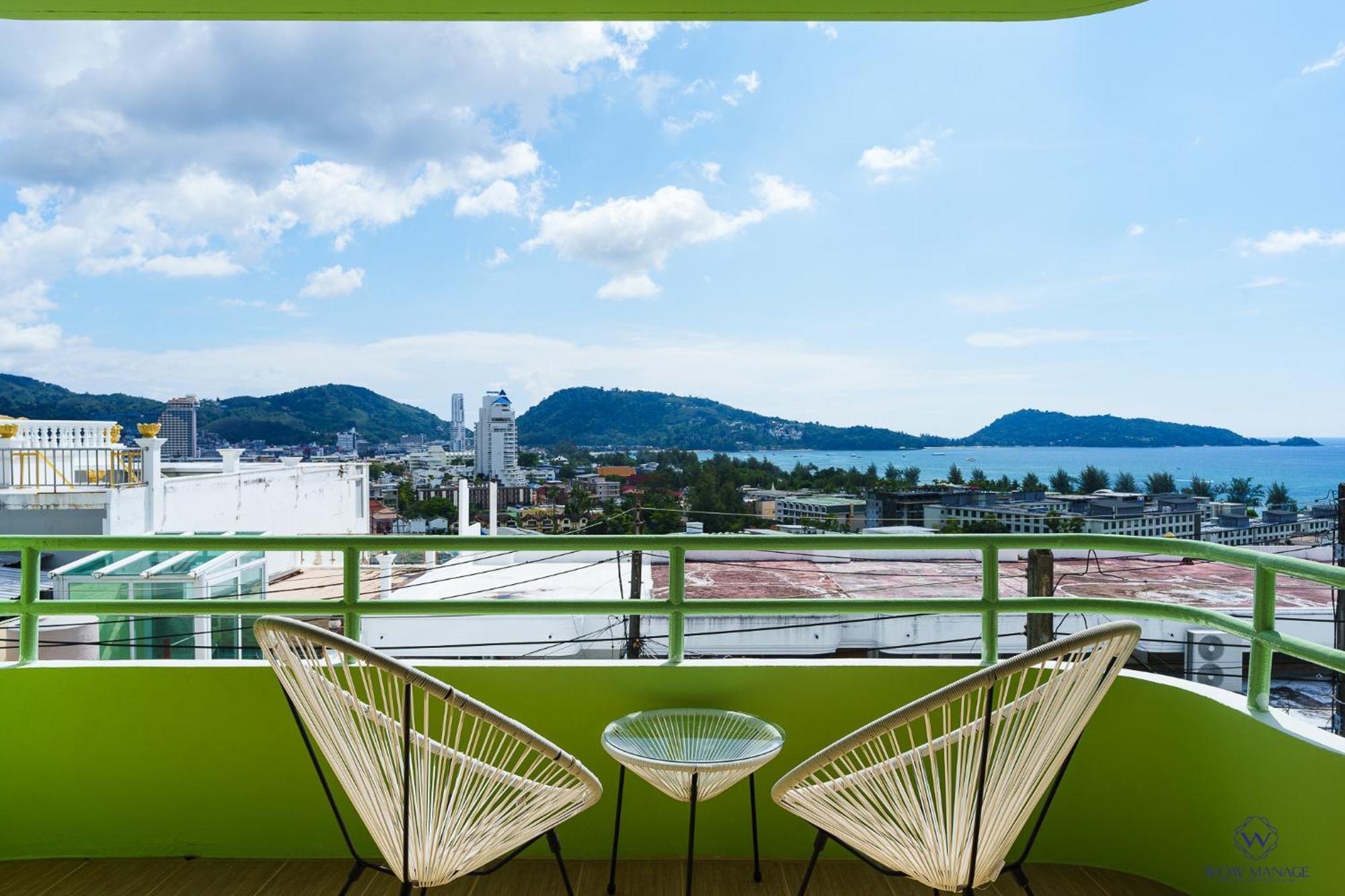 Enjoy Sunset Rainbow Alley - Wow Townhouse At Patong Hill Bagian luar foto