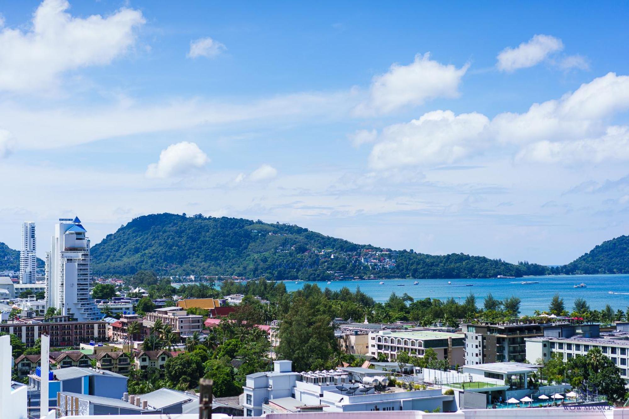 Enjoy Sunset Rainbow Alley - Wow Townhouse At Patong Hill Bagian luar foto